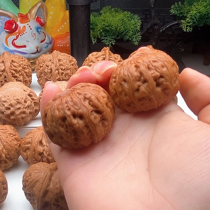 龅***？文玩核桃把件元宝运费