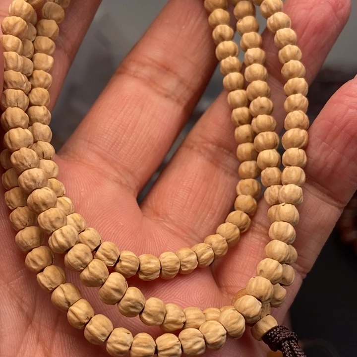 柏香籽/百香籽吊坠我们都