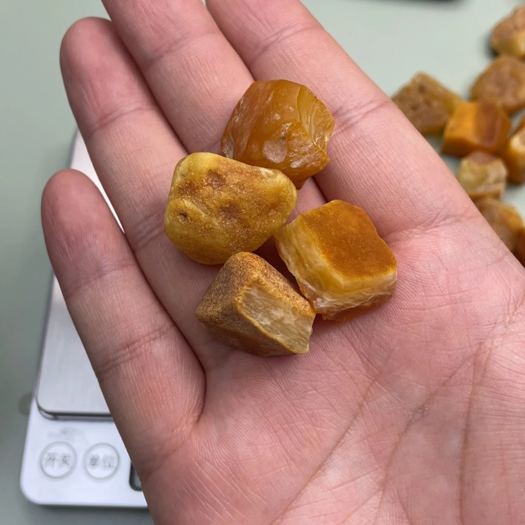 定制琥珀未镶嵌?****