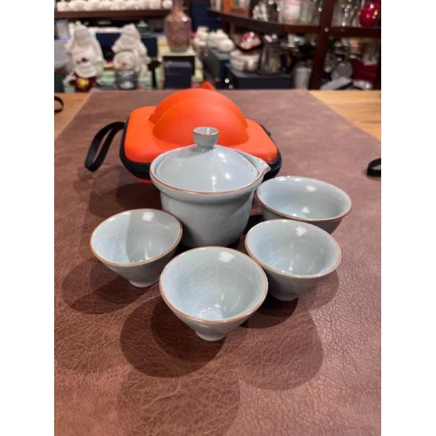 032天青素面一壶四杯旅行茶具