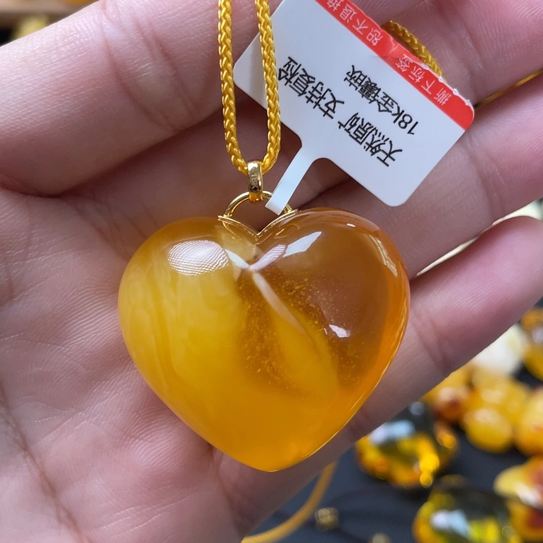 琥珀珠宝奇石未镶嵌