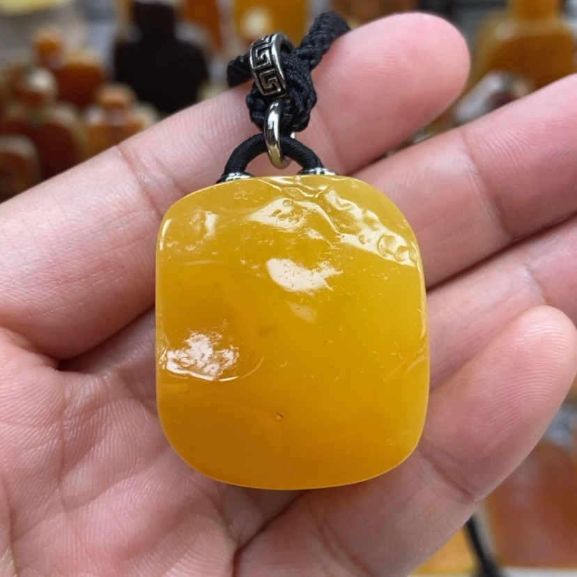 【闪购商品】琥珀颈饰未镶嵌