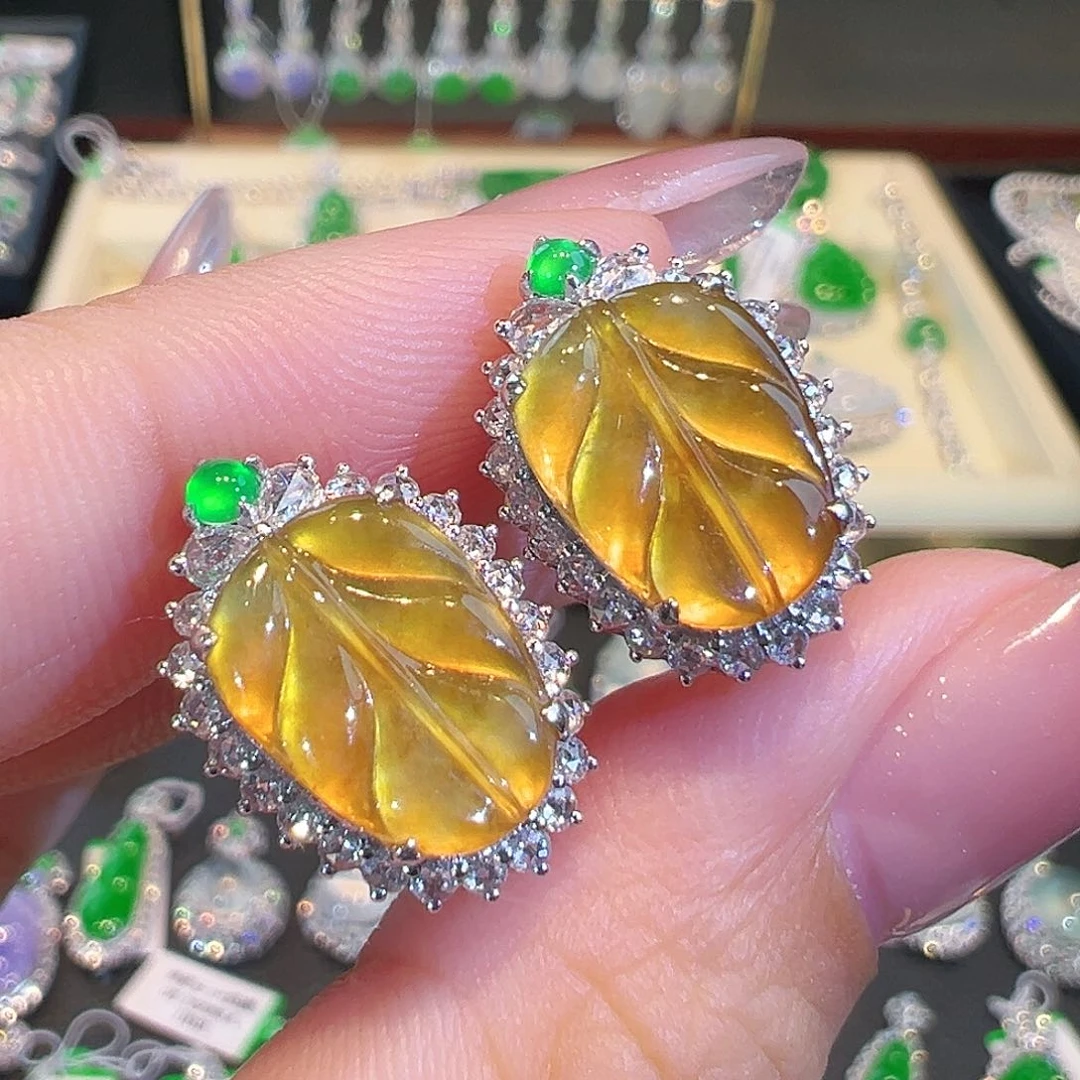 翡翠耳环18K金镶嵌翡翠