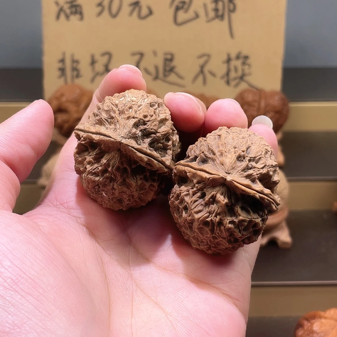 文玩核桃把件太石湖