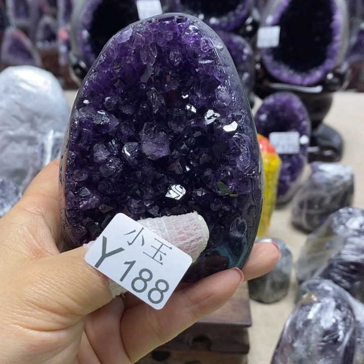 未镶嵌水晶大型摆件（非配饰）摆件