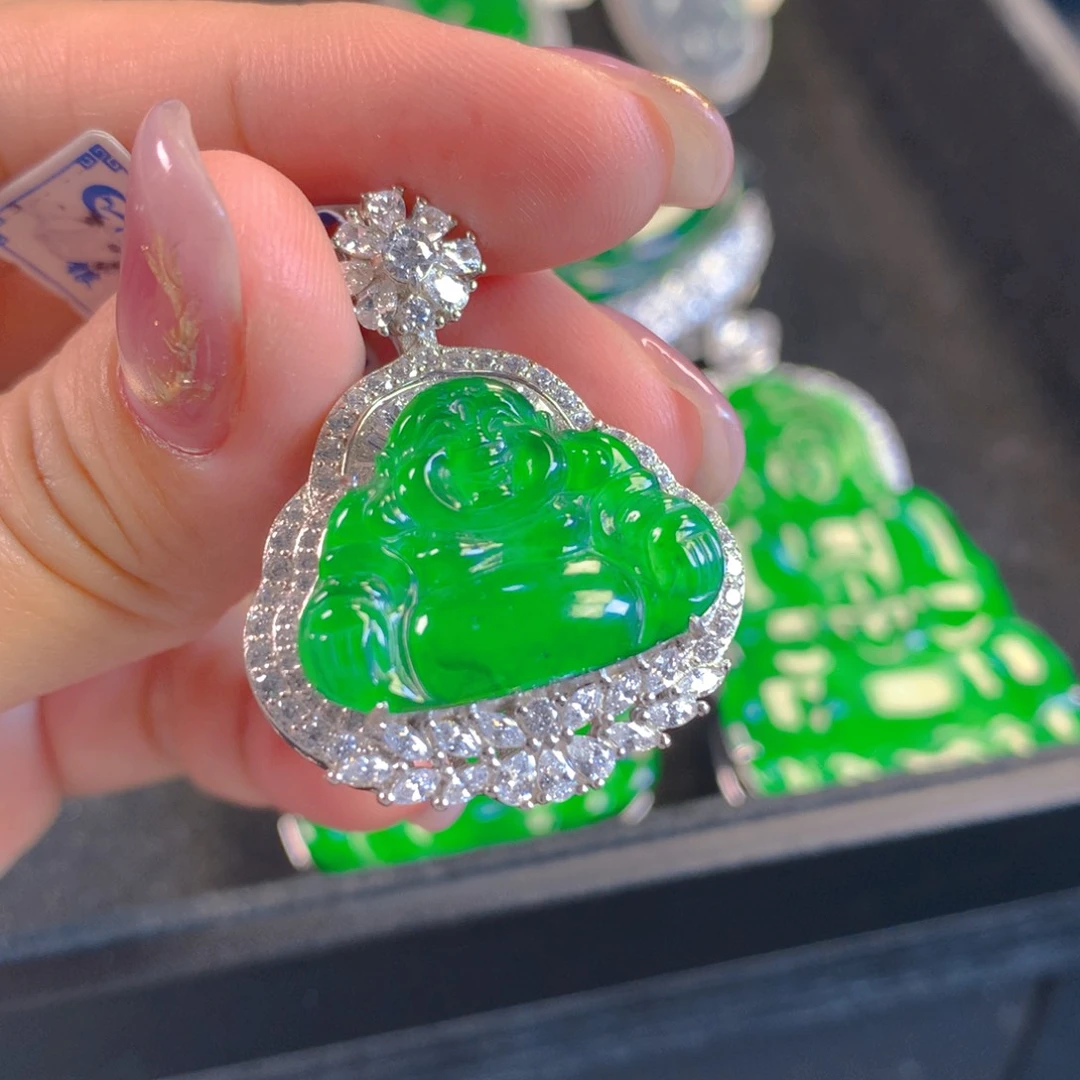 翡翠颈饰银S925镶嵌翡翠