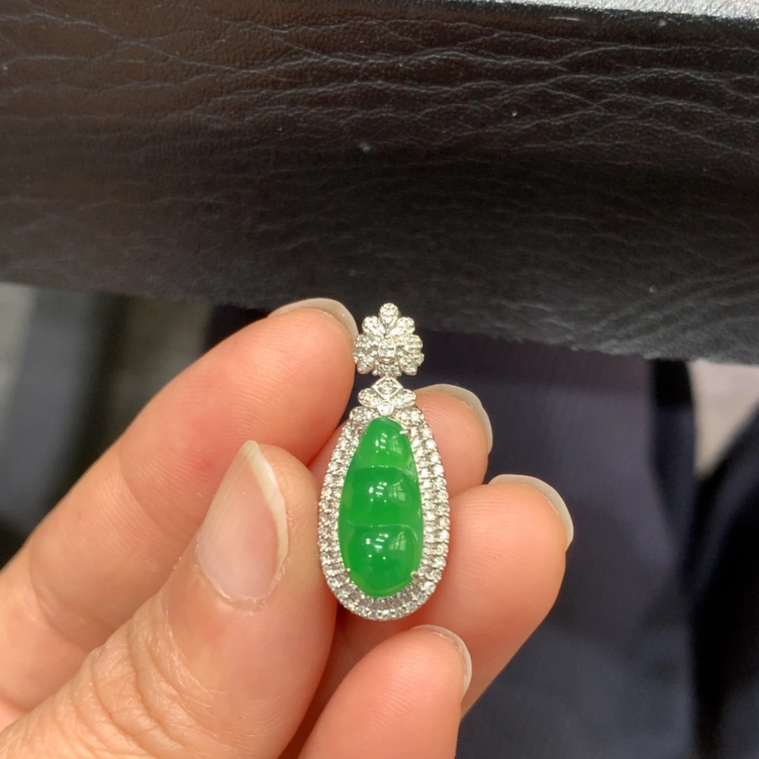 翡翠18K金镶嵌吊坠(不含链)