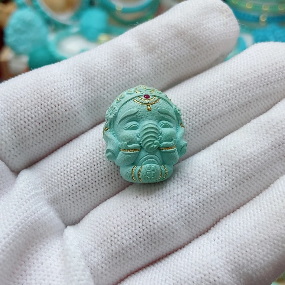 未镶嵌绿松石象神