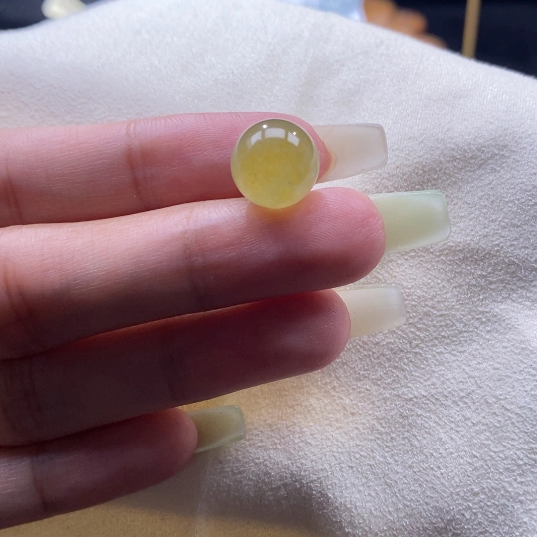 翡翠未镶嵌颈饰冰黄珠卡11.8