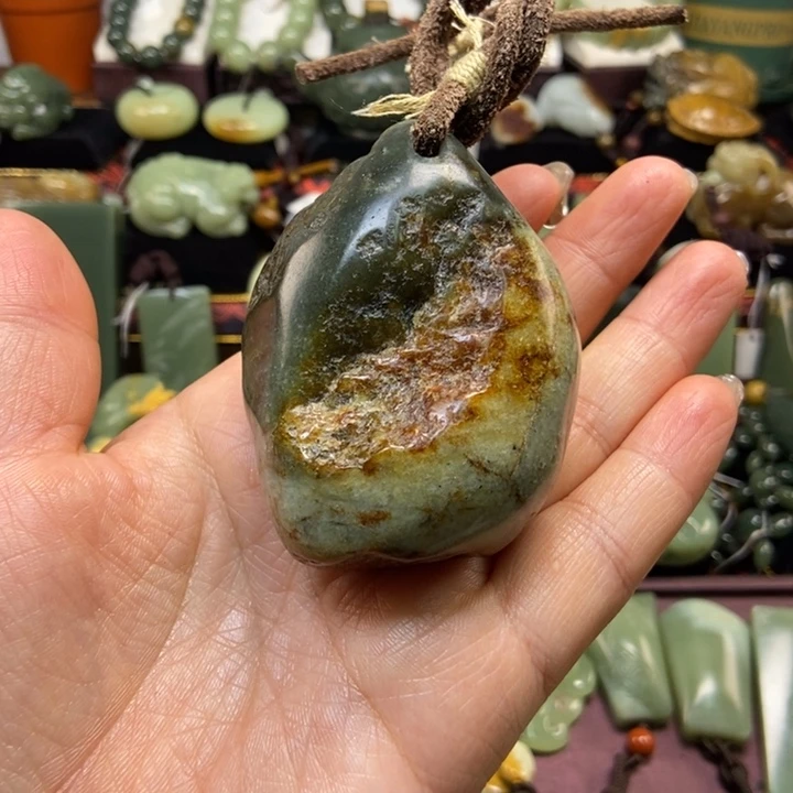 未镶嵌岫岩河磨玉（透闪石质玉）把件用****8