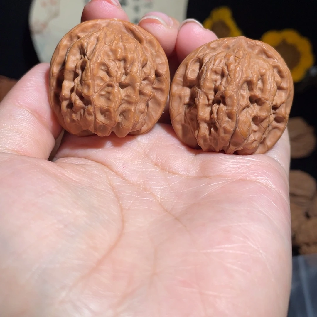 文玩核桃吊坠37+磐石