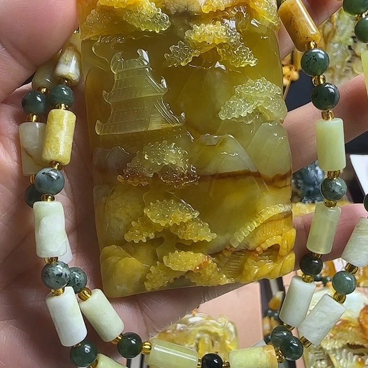 蛇纹石玉未镶嵌颈饰