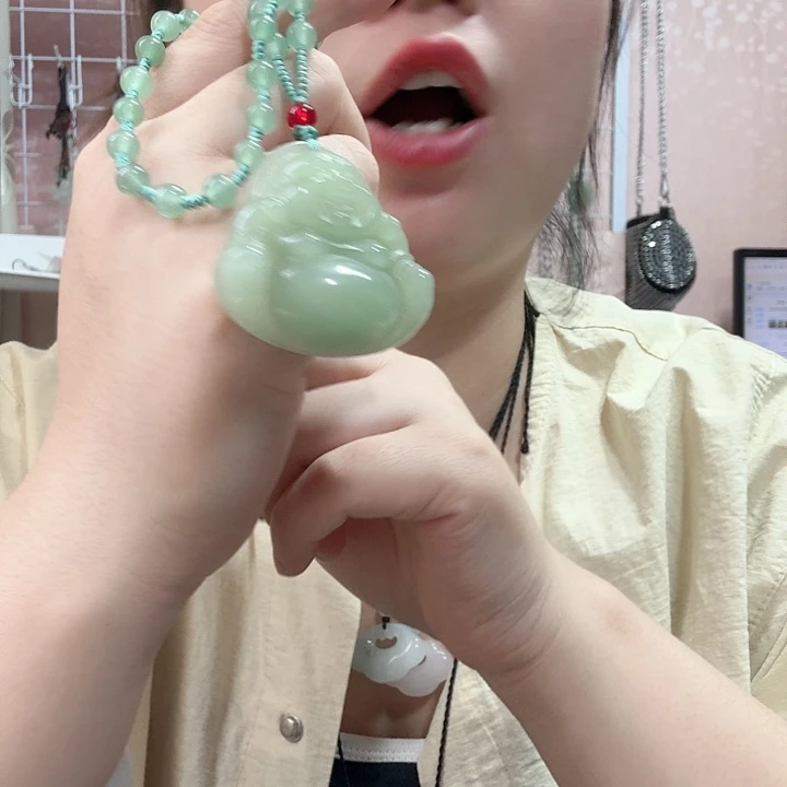 石英质玉手镯未镶嵌大佛