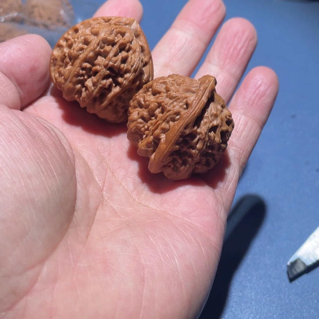 文玩核桃吊坠利*三角白