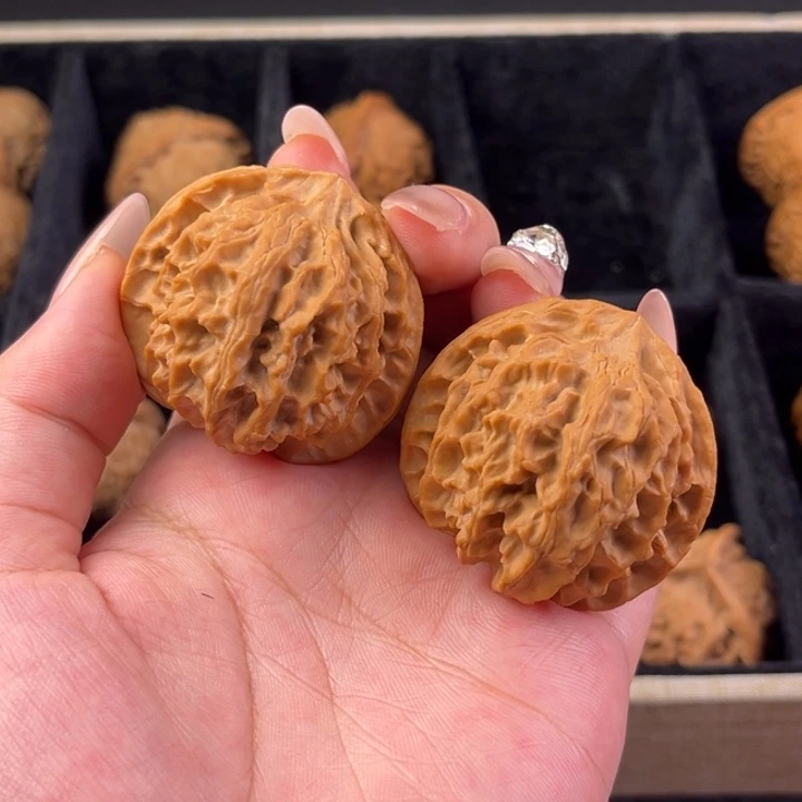 ****浪吊坠文玩核桃苹果园全品白茬41