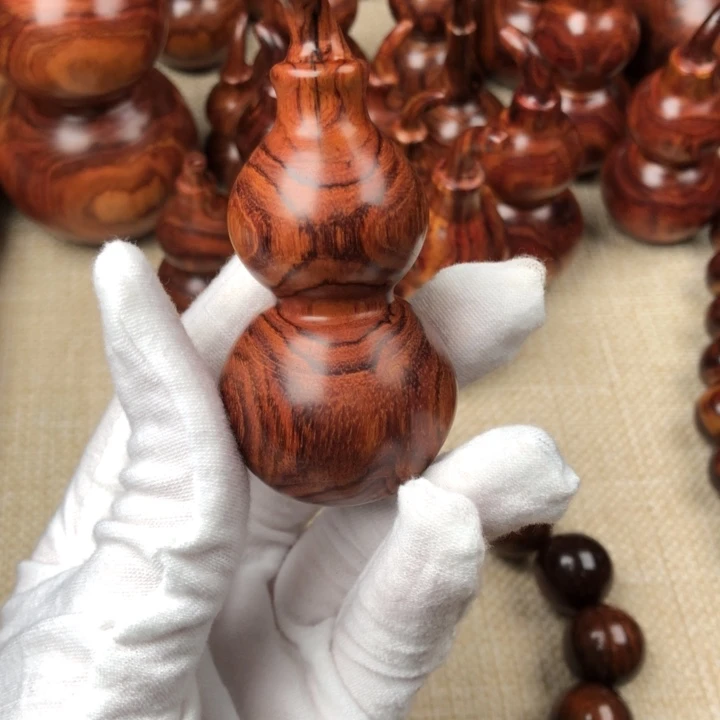 天***艺黄花梨/降香黄檀把件