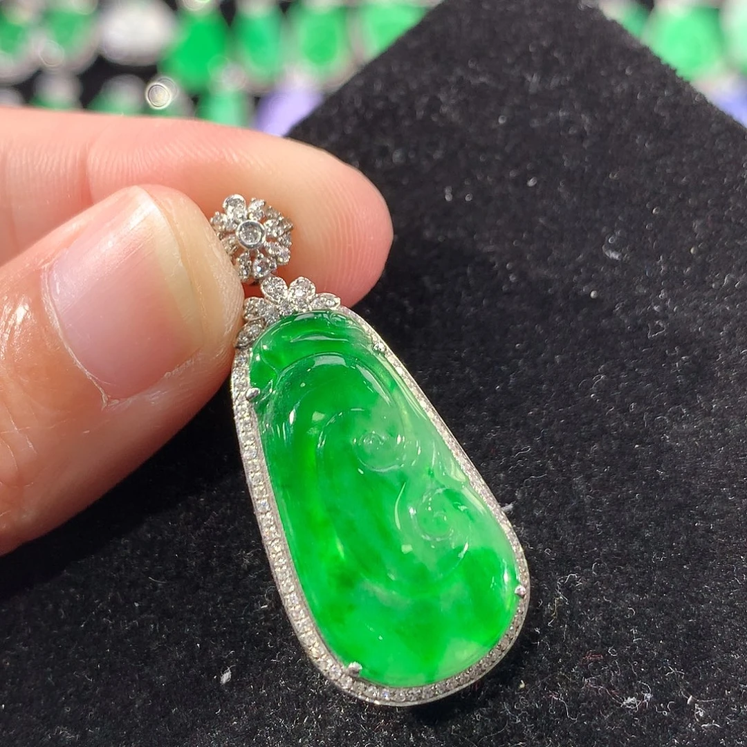 翡翠18K金镶嵌吊坠(不含链)