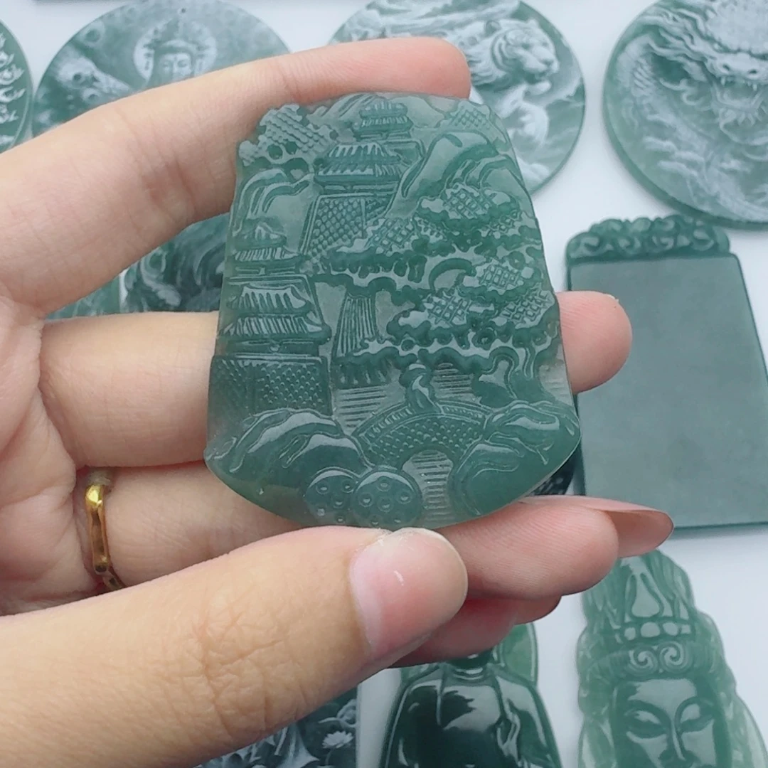 翡翠未镶嵌颈饰多样性发货天然A货翡翠