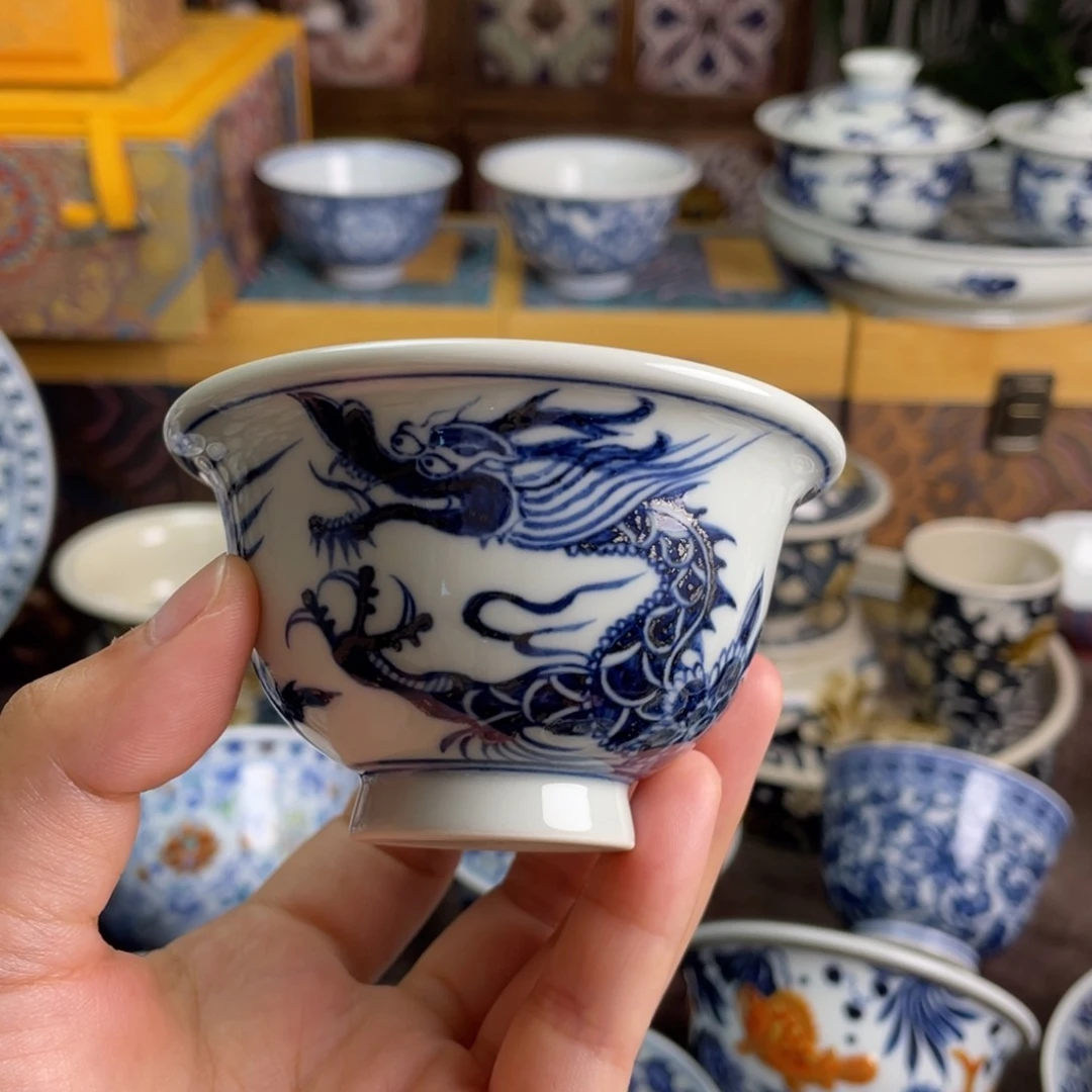 11景德镇青花龙穿花