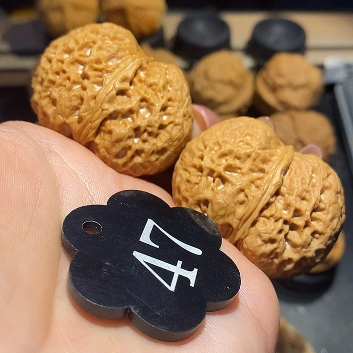 核桃壹**.张飞元宝尺寸41.