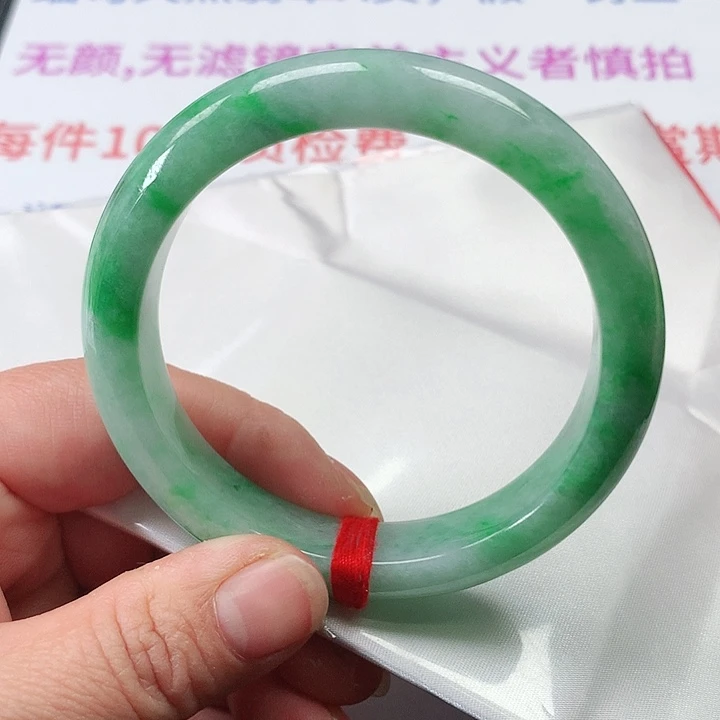 翡翠手镯未镶嵌翡翠005