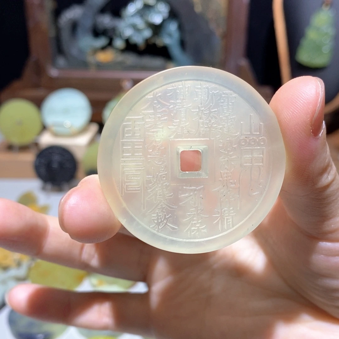 岫玉未镶嵌颈饰颈饰35