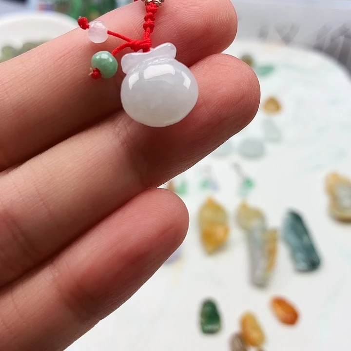 未镶嵌手串翡翠钱袋