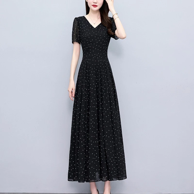 黑色雪纺高端精致连衣裙女夏2025新款妈妈气质洋气遮肚子显瘦裙子