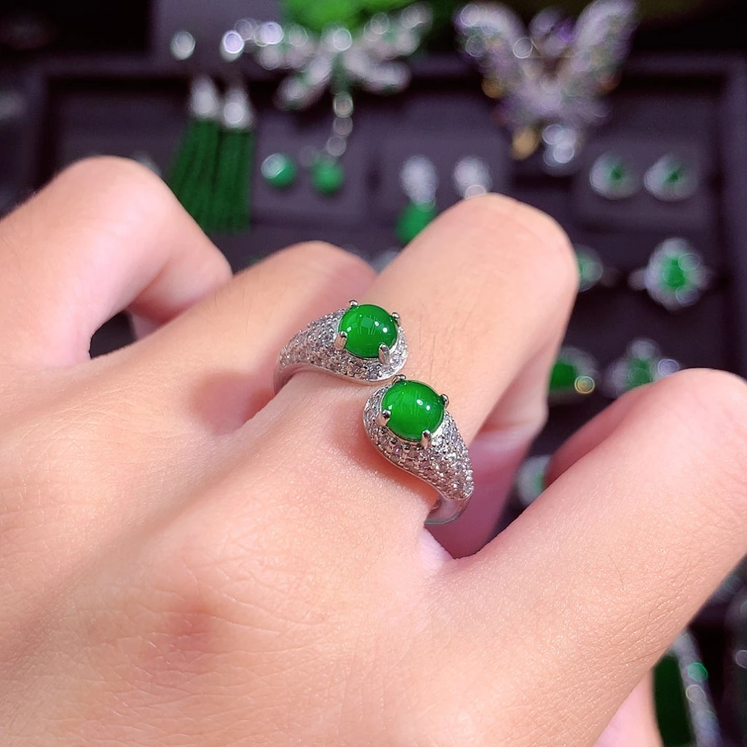 颈饰未镶嵌翡翠天然