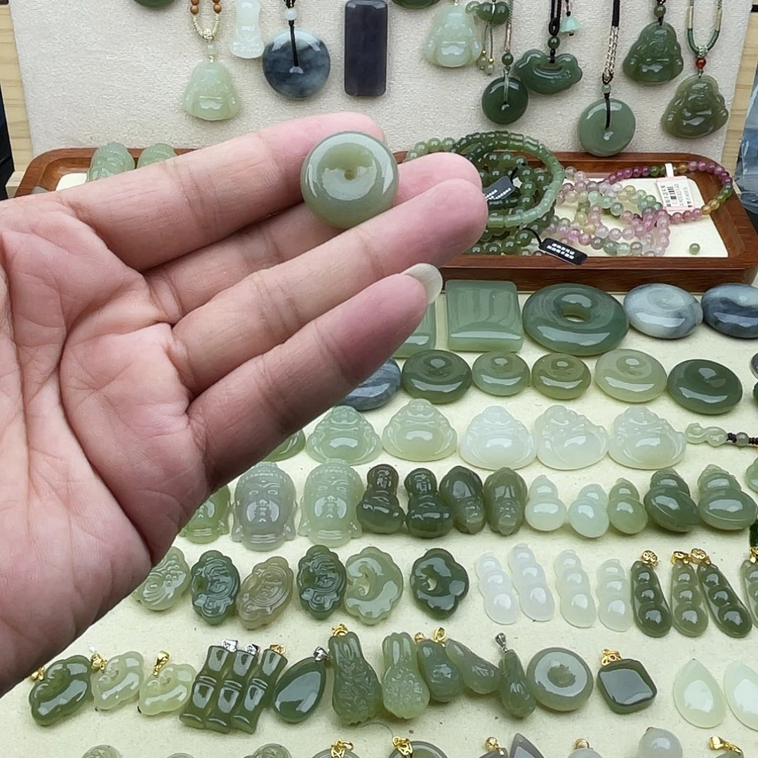和田玉未镶嵌吊坠(不含链)
