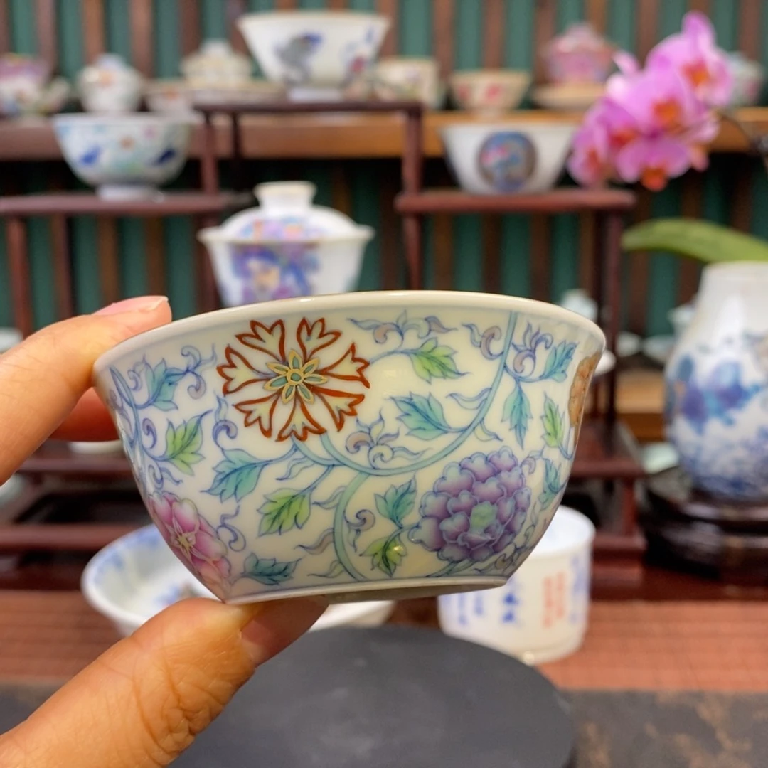 手工陶瓷柴胎斗彩倾城杯