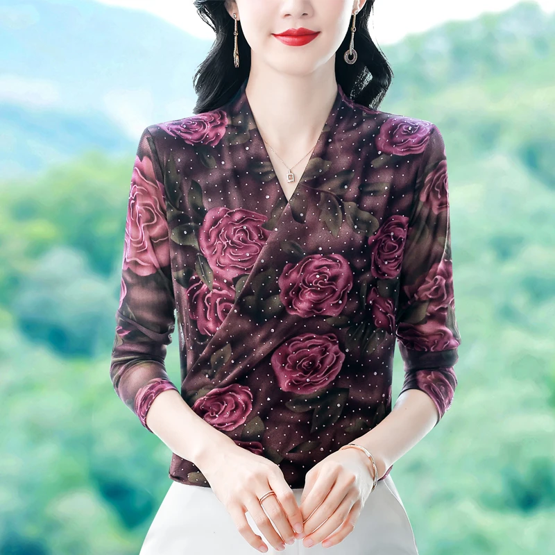 网纱烫钻V领长袖打底衫女秋洋气百搭时尚小衫设计感气质妈妈上衣