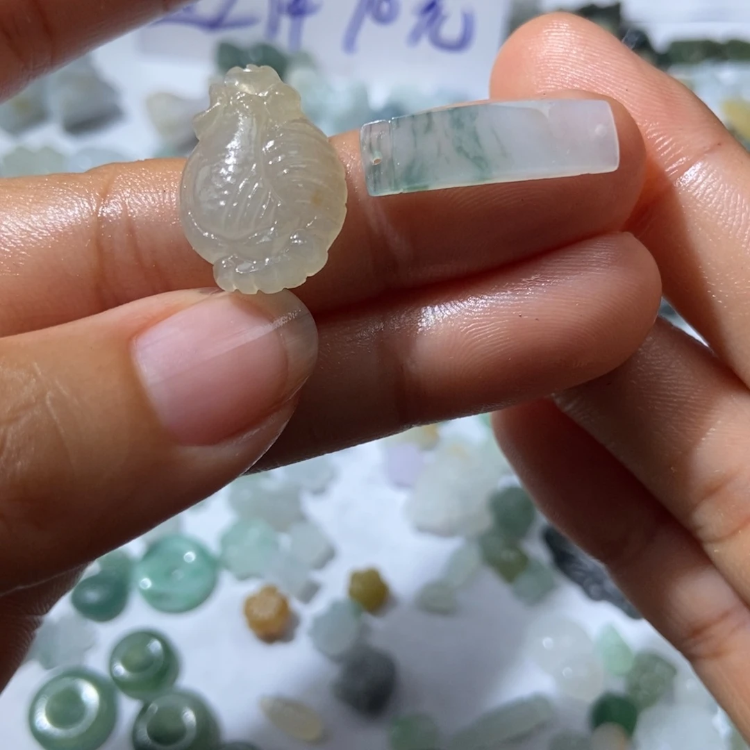 定制翡翠未镶嵌翡翠