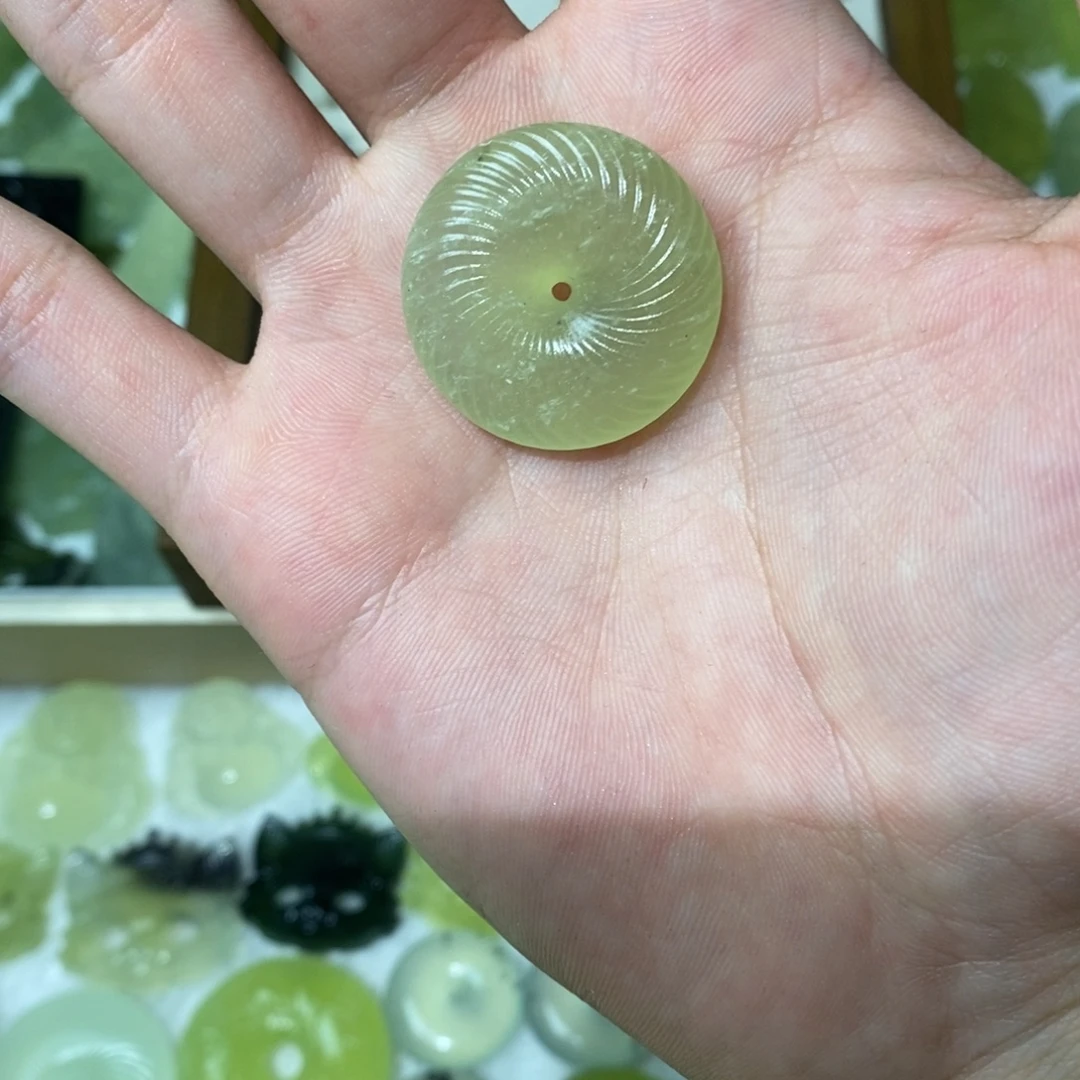 岫玉未镶嵌吊坠(不含链)两单包邮