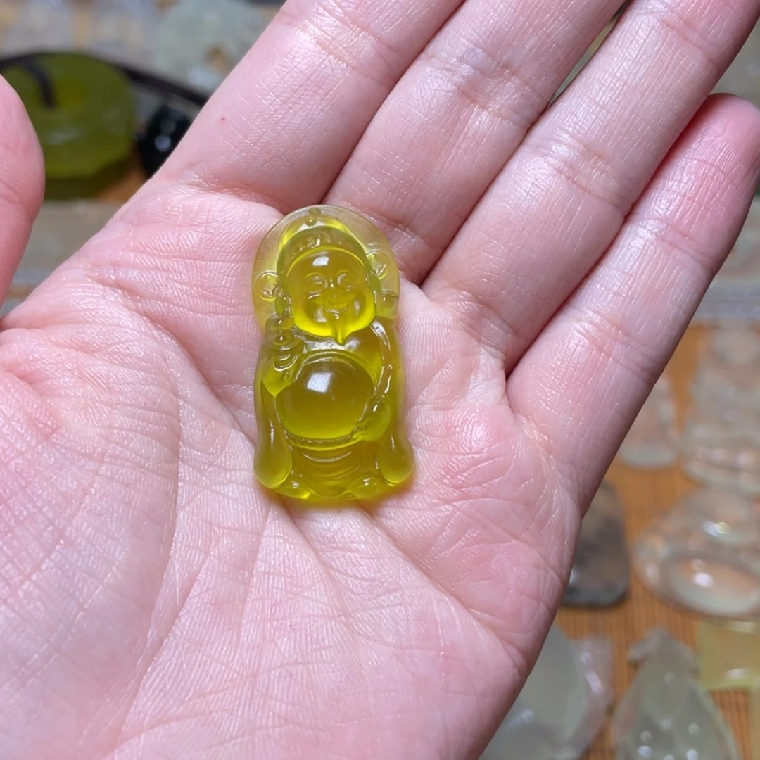 蛇纹石玉吊坠未镶嵌一**等