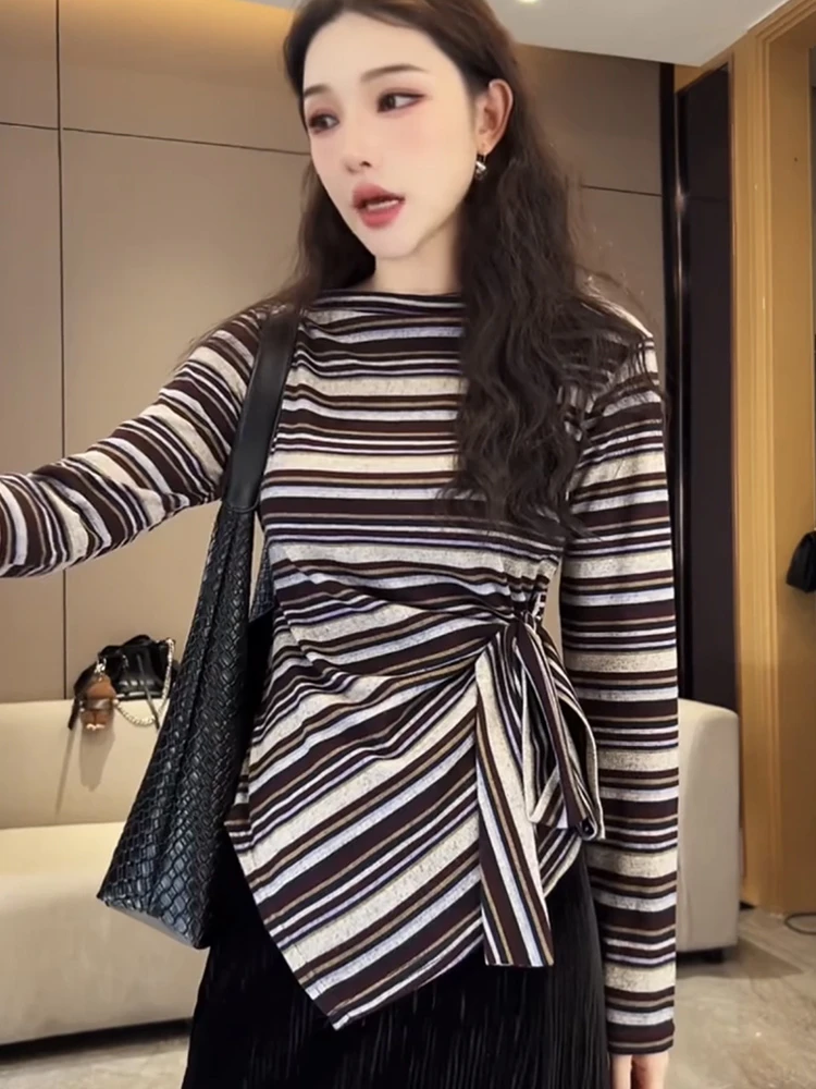秋冬2025咖色条纹气质一字肩长袖打底衫今年流行基础款不规则上衣