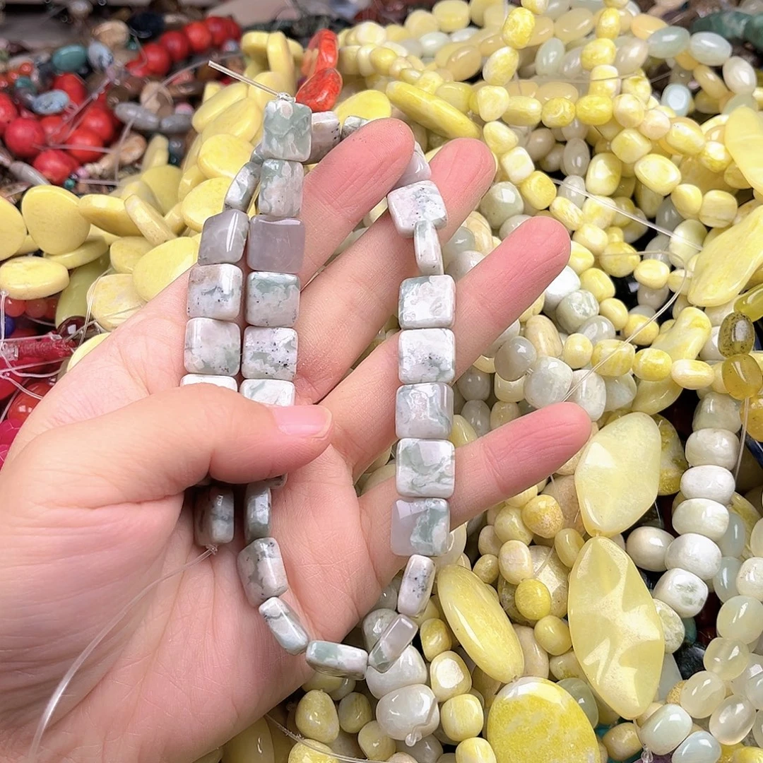 么***哒石英质玉未镶嵌手饰