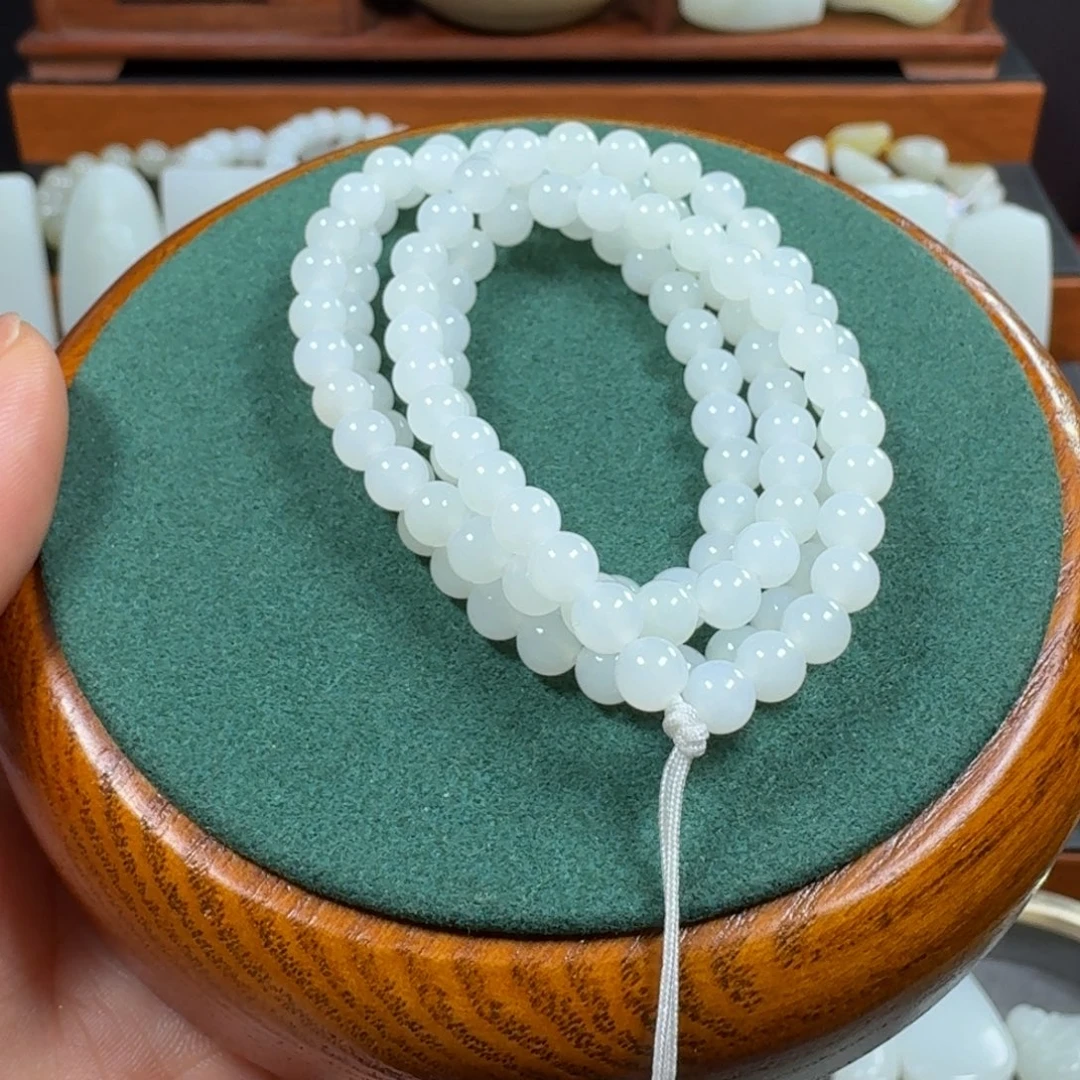 和田玉颈饰未镶嵌Y***h