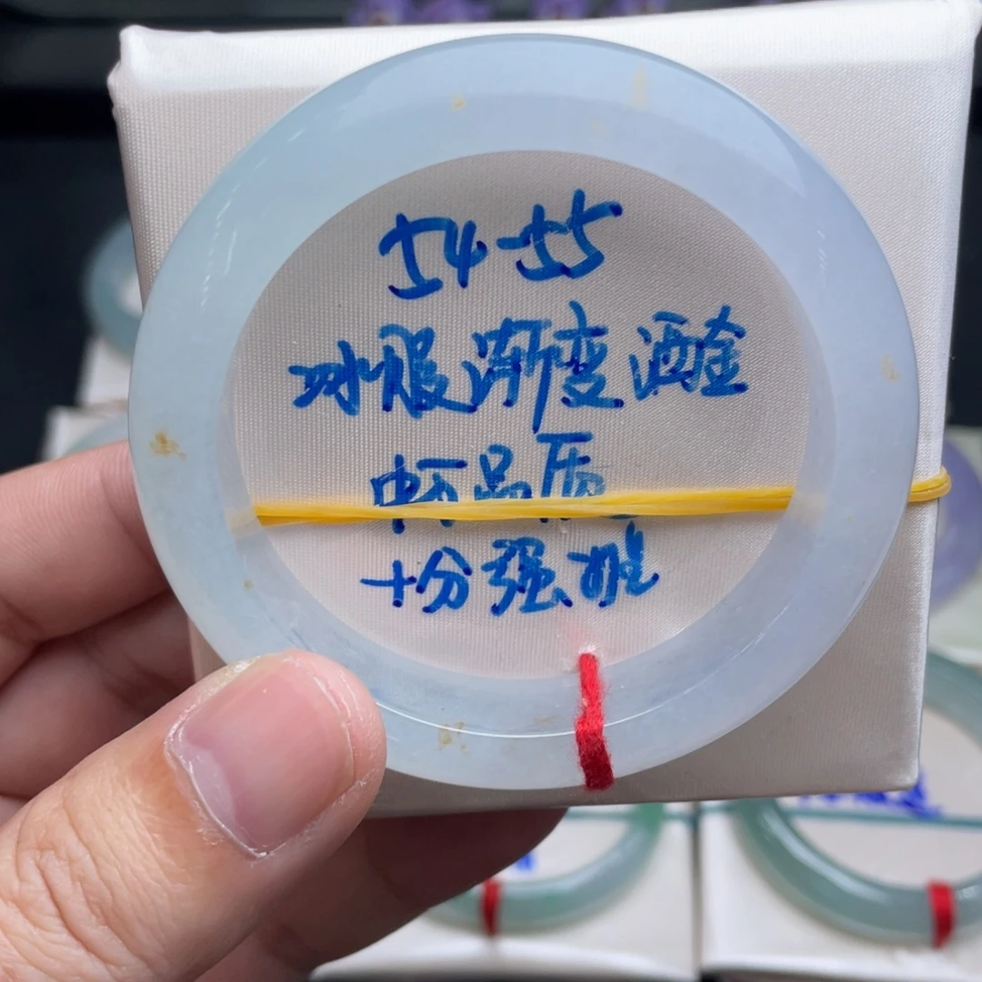 翡翠未镶嵌手镯翡翠手镯15