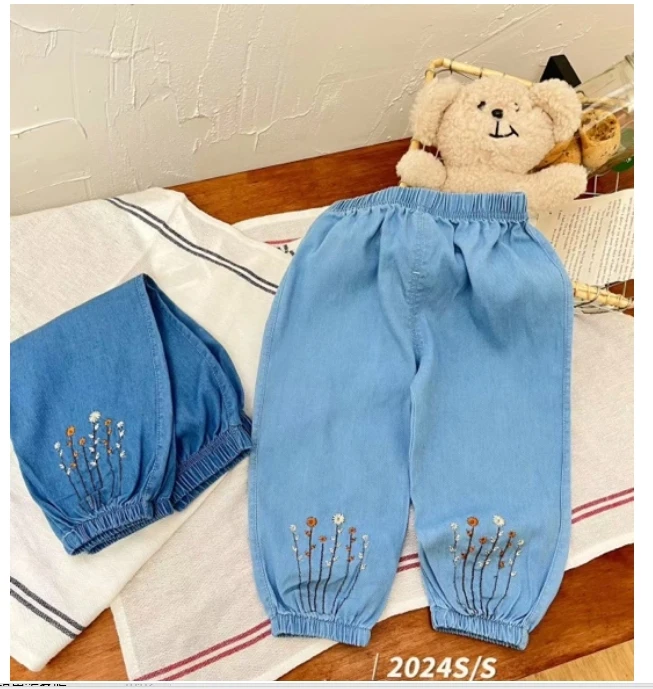 6522-30收口针织卡通牛仔裤（浅蓝色）