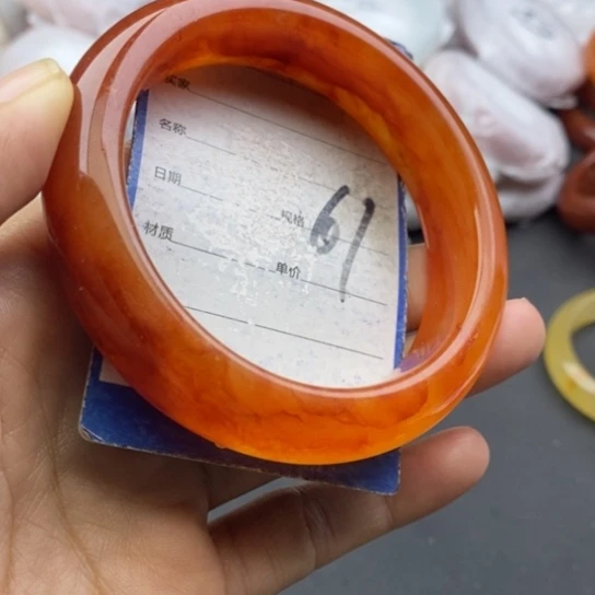 石英质玉未镶嵌手镯