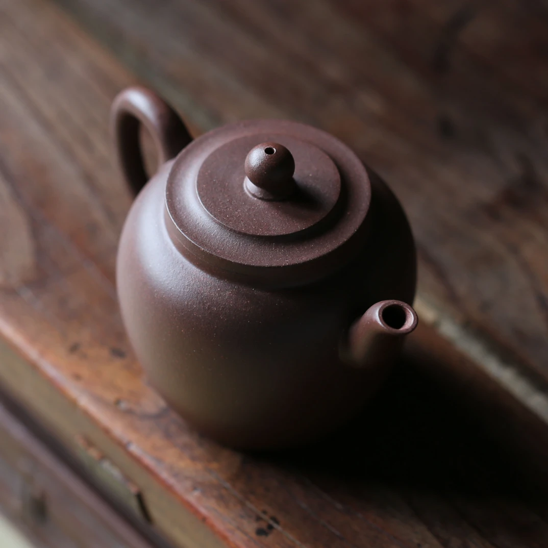 【明清流紫砂】“惟善以为宝”刻款《大彬小高笠》宜兴紫砂壶 130cc