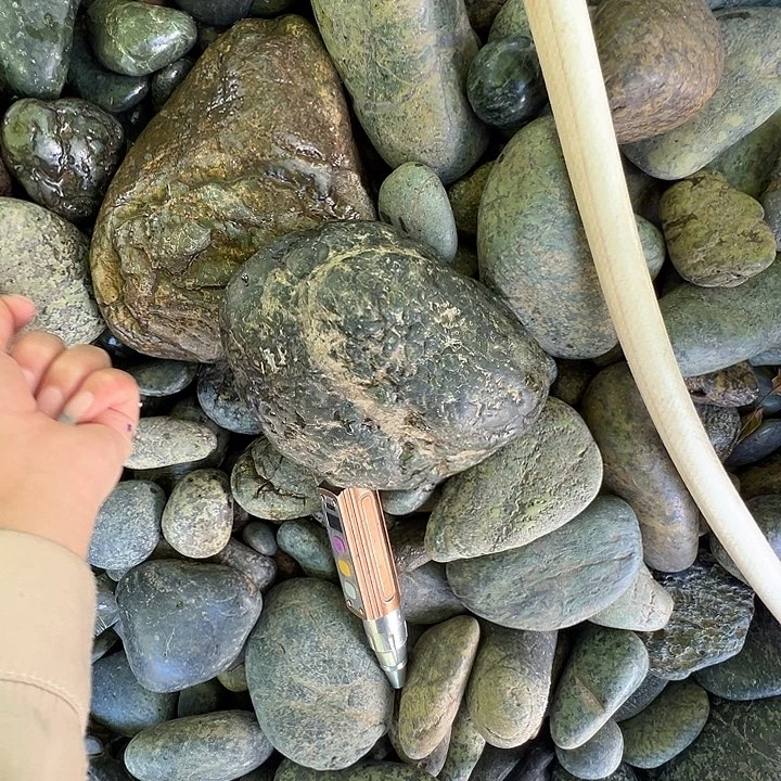 美***高蛇纹石玉合金西藏藏玉药王石