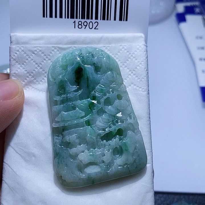 颈饰未镶嵌翡翠天光墟翡翠市场现金代购