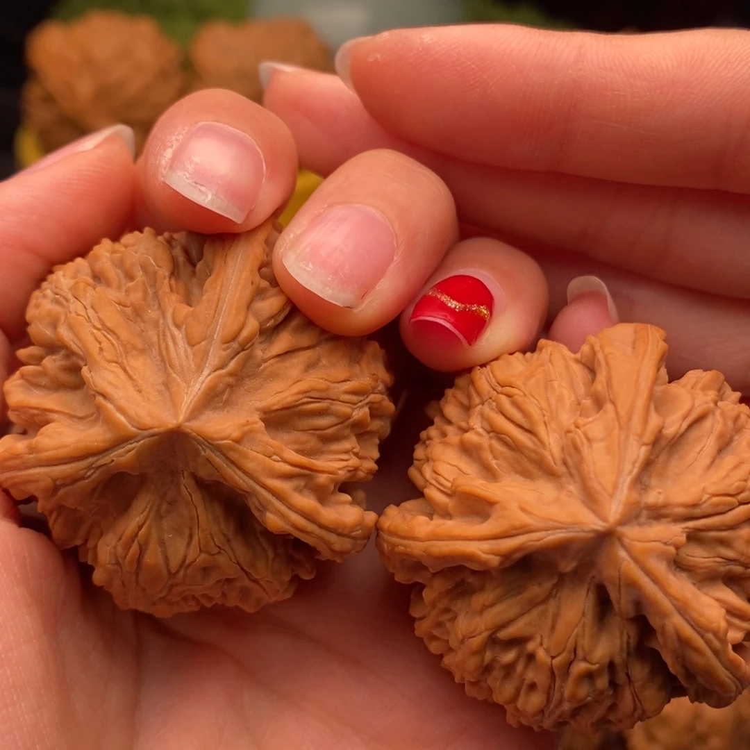 桃核把件玉龙奔45……