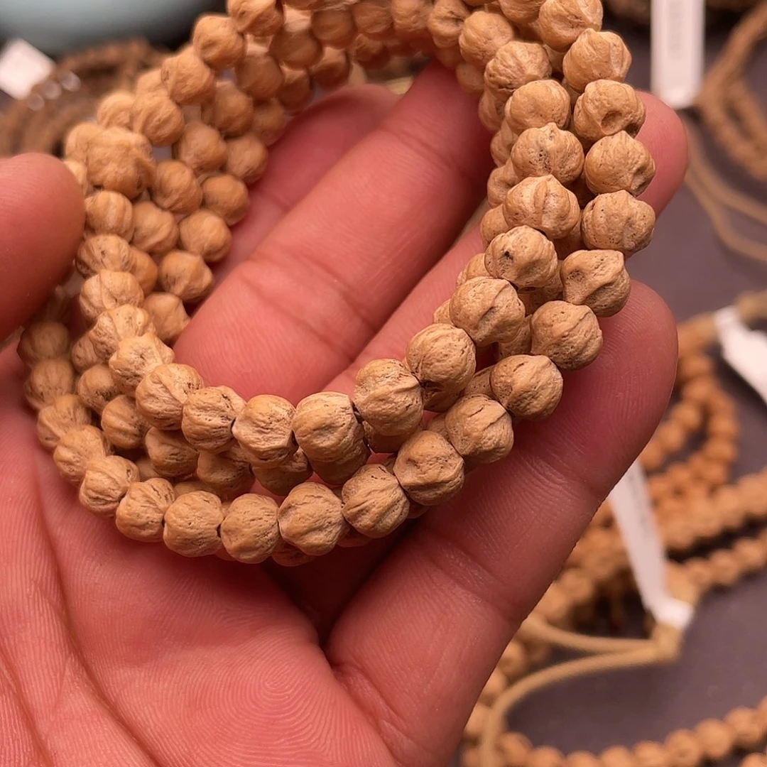 赵****柏香籽/百香籽吊坠