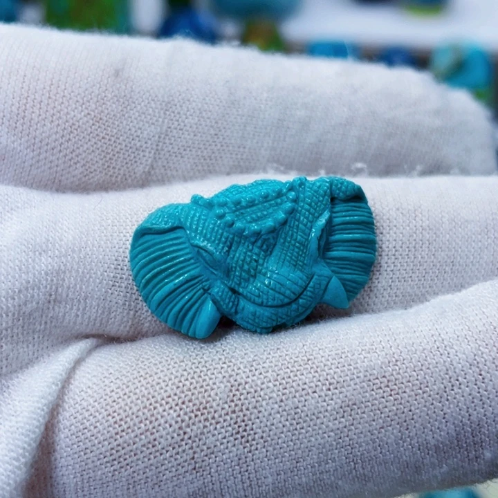 绿松石未镶嵌饰品