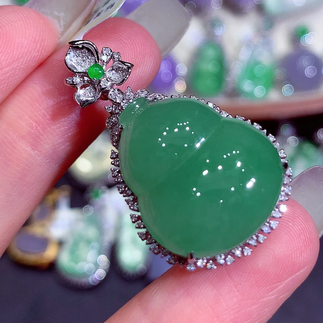 翡翠18K金镶嵌吊坠(不含链)