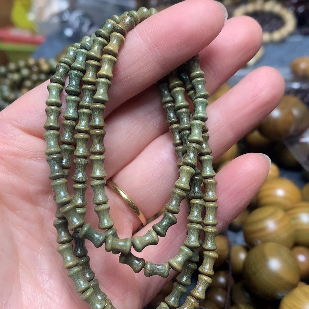 维腊木（绿檀）手串/手链。*月