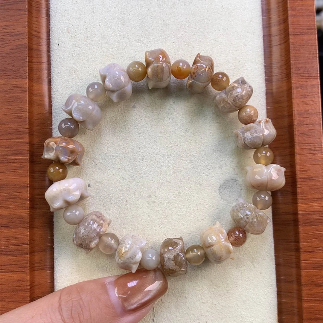 【闪购商品】颈饰未镶嵌硅化珊瑚（珊瑚玉）铃兰花手串（25号）